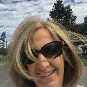 Meet your Posher, Veronica